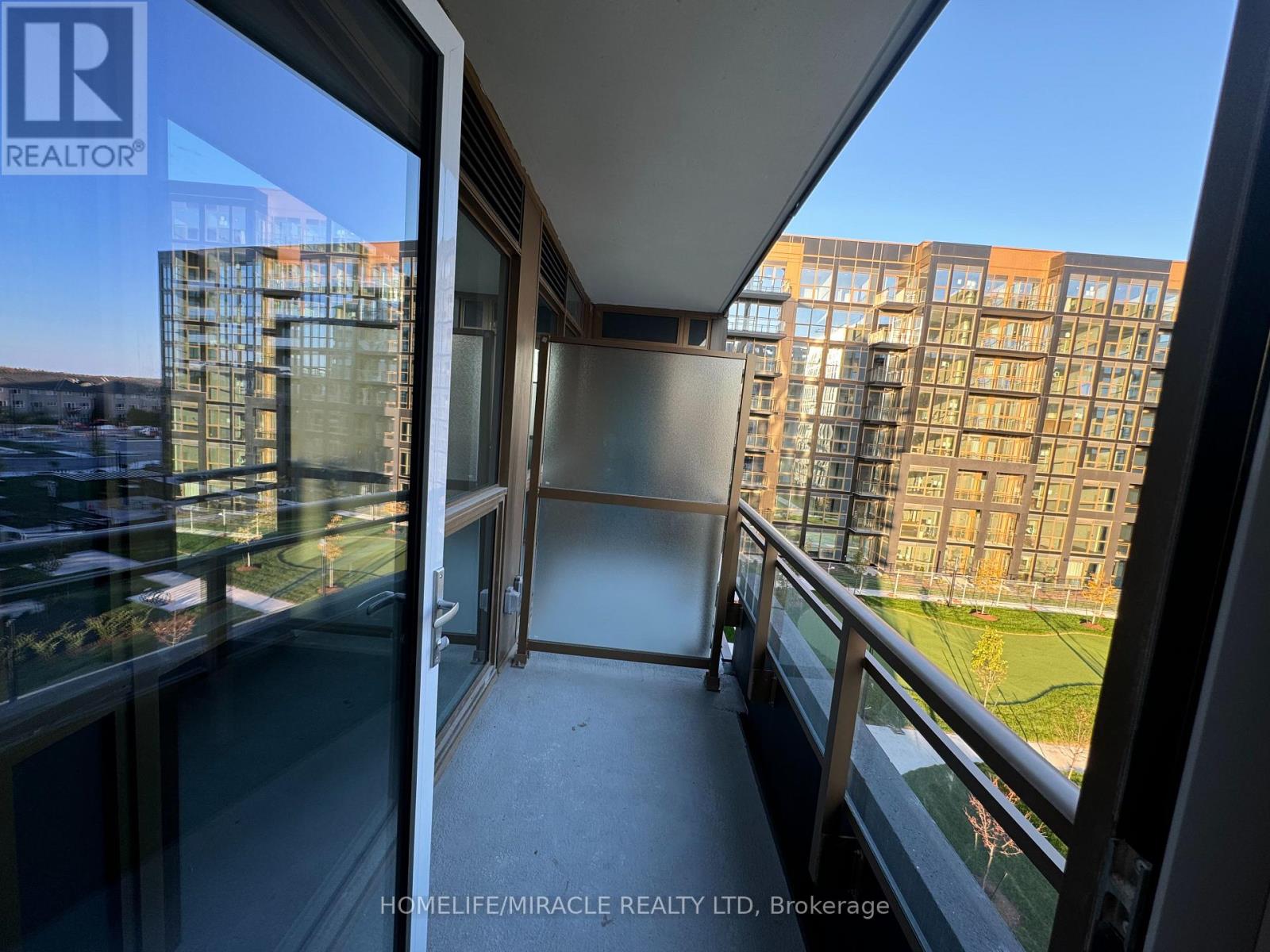 407 - 2343 Khalsa Gate, Oakville, Ontario  L6M 4J2 - Photo 5 - W12868664