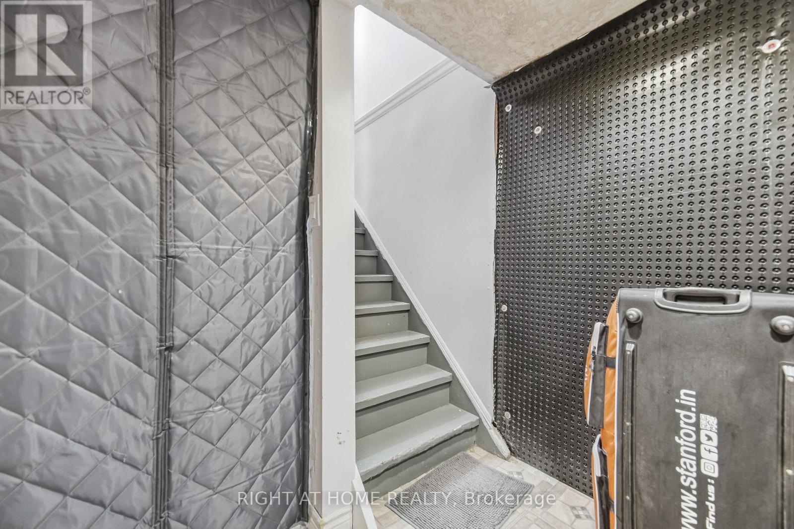 4 - 415 Silverstone Drive, Toronto, Ontario  M9V 3K6 - Photo 25 - W12868678