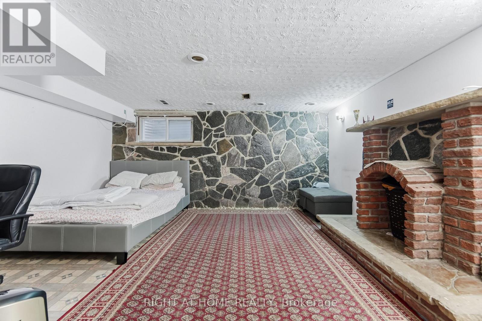 4 - 415 Silverstone Drive, Toronto, Ontario  M9V 3K6 - Photo 26 - W12868678