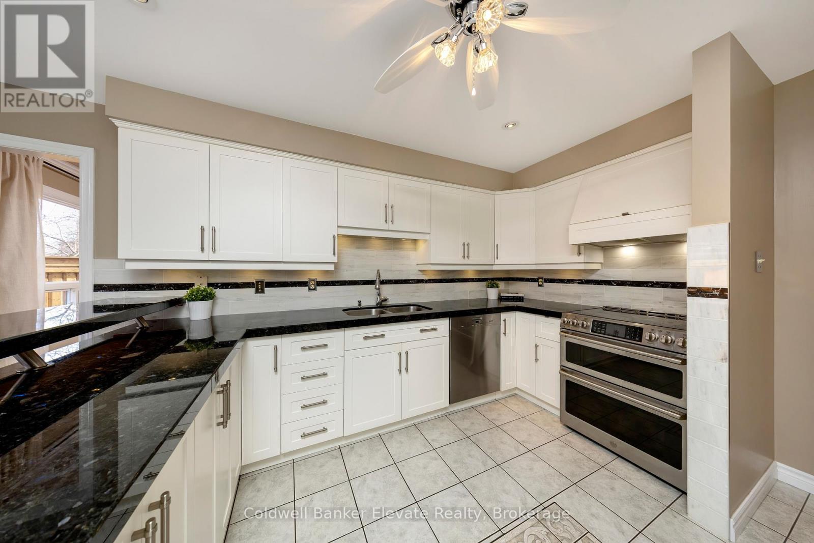 39 Treanor Crescent, Halton Hills, Ontario  L7G 5H8 - Photo 13 - W12868712