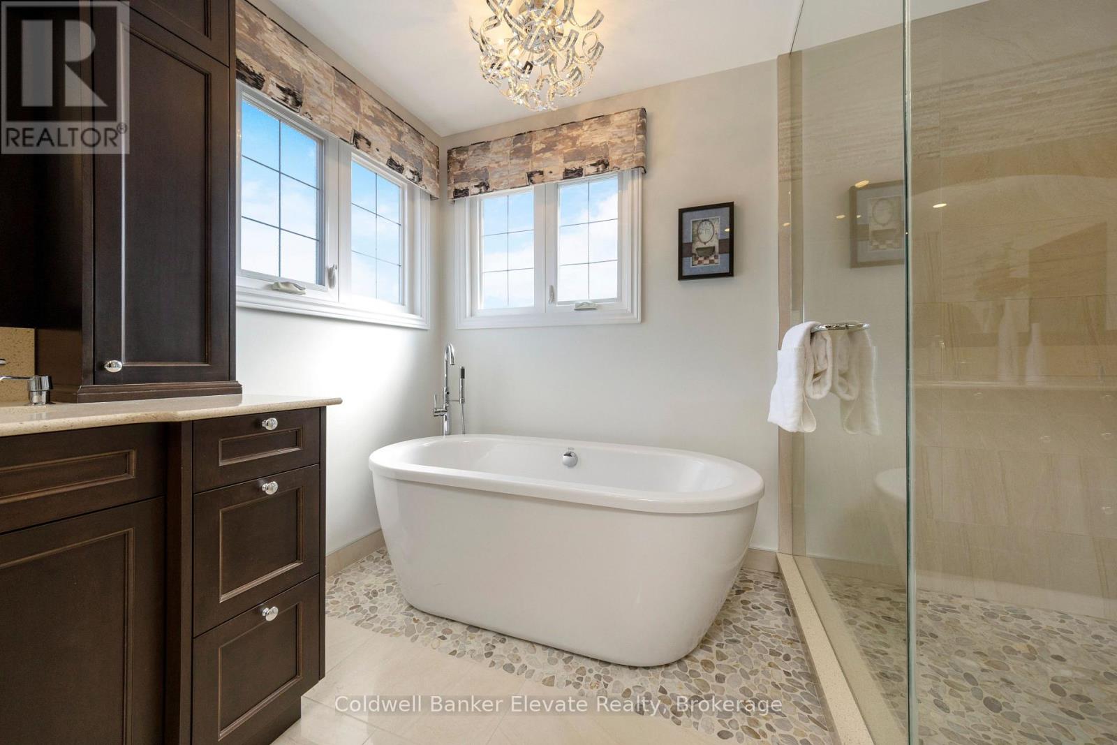 39 Treanor Crescent, Halton Hills, Ontario  L7G 5H8 - Photo 27 - W12868712