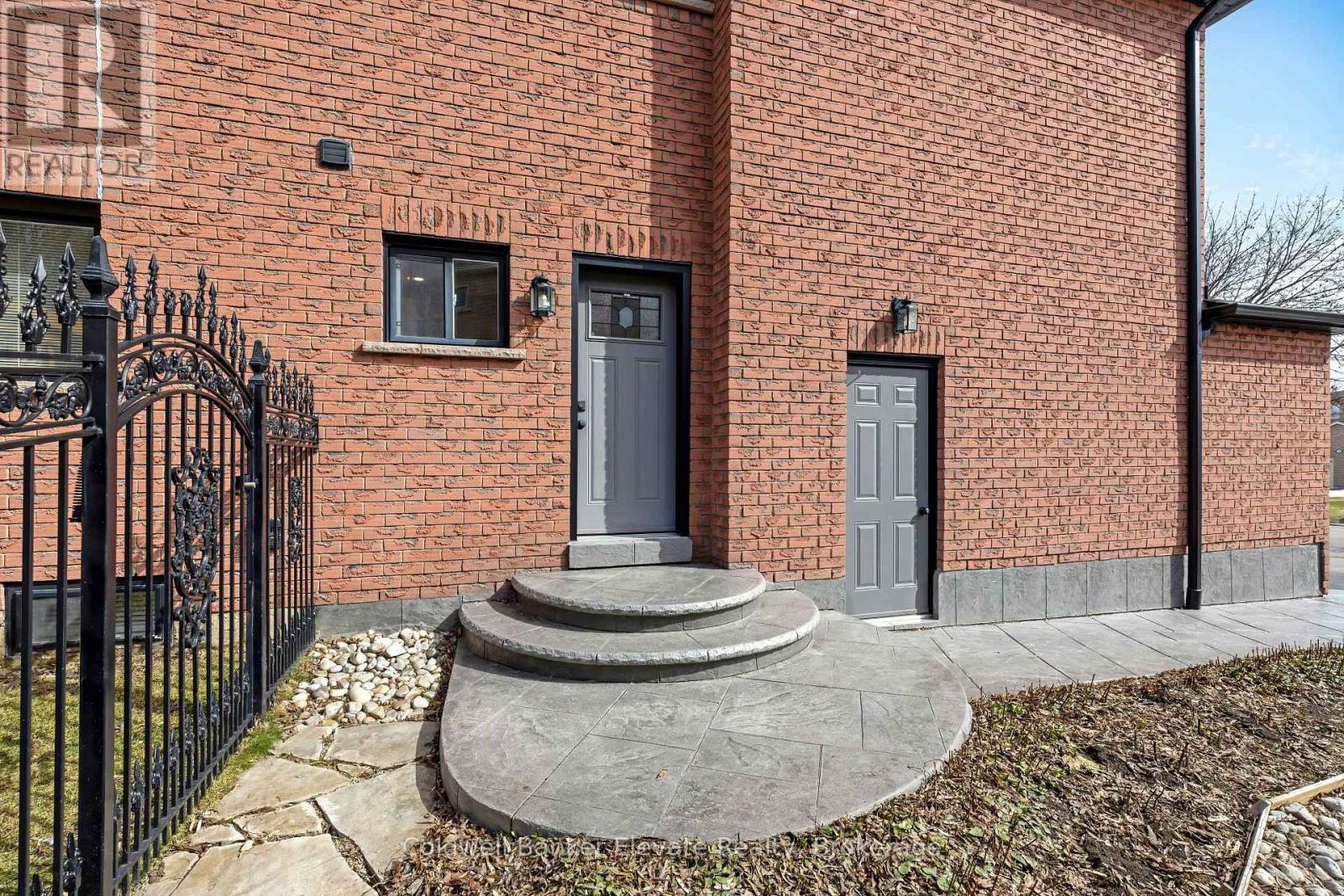 39 Treanor Crescent, Halton Hills, Ontario  L7G 5H8 - Photo 43 - W12868712