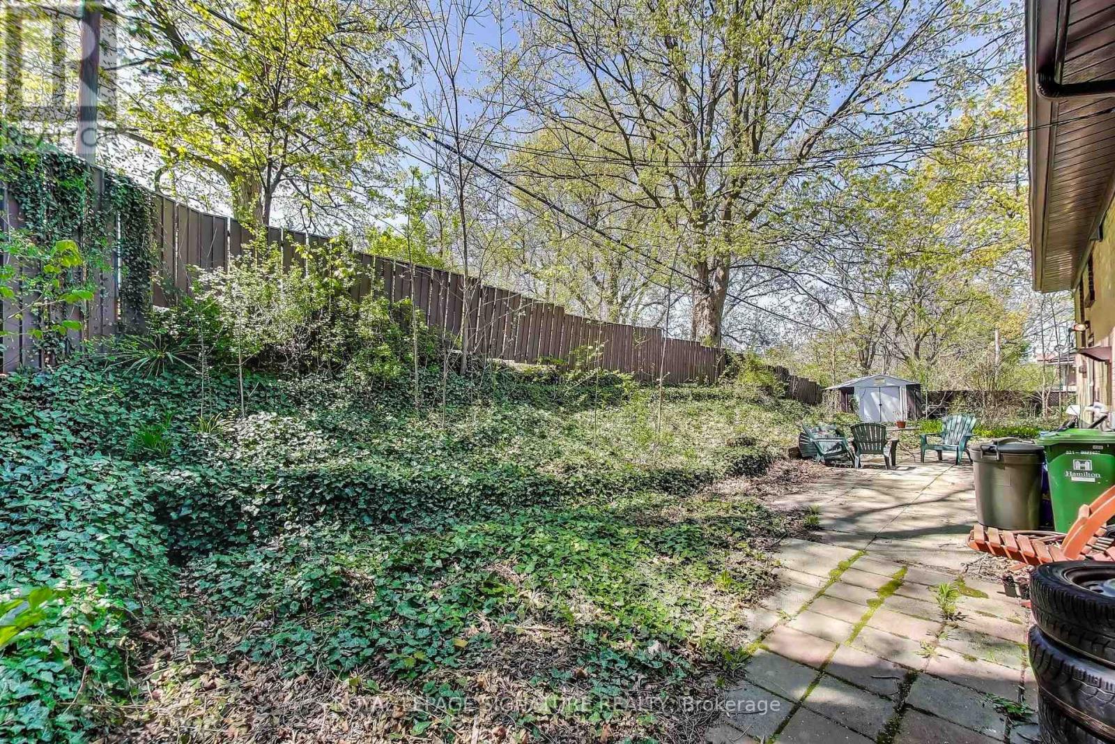 68 Harold Court, Hamilton (Ainslie Wood), Ontario  L8S 2R9 - Photo 39 - X12868680