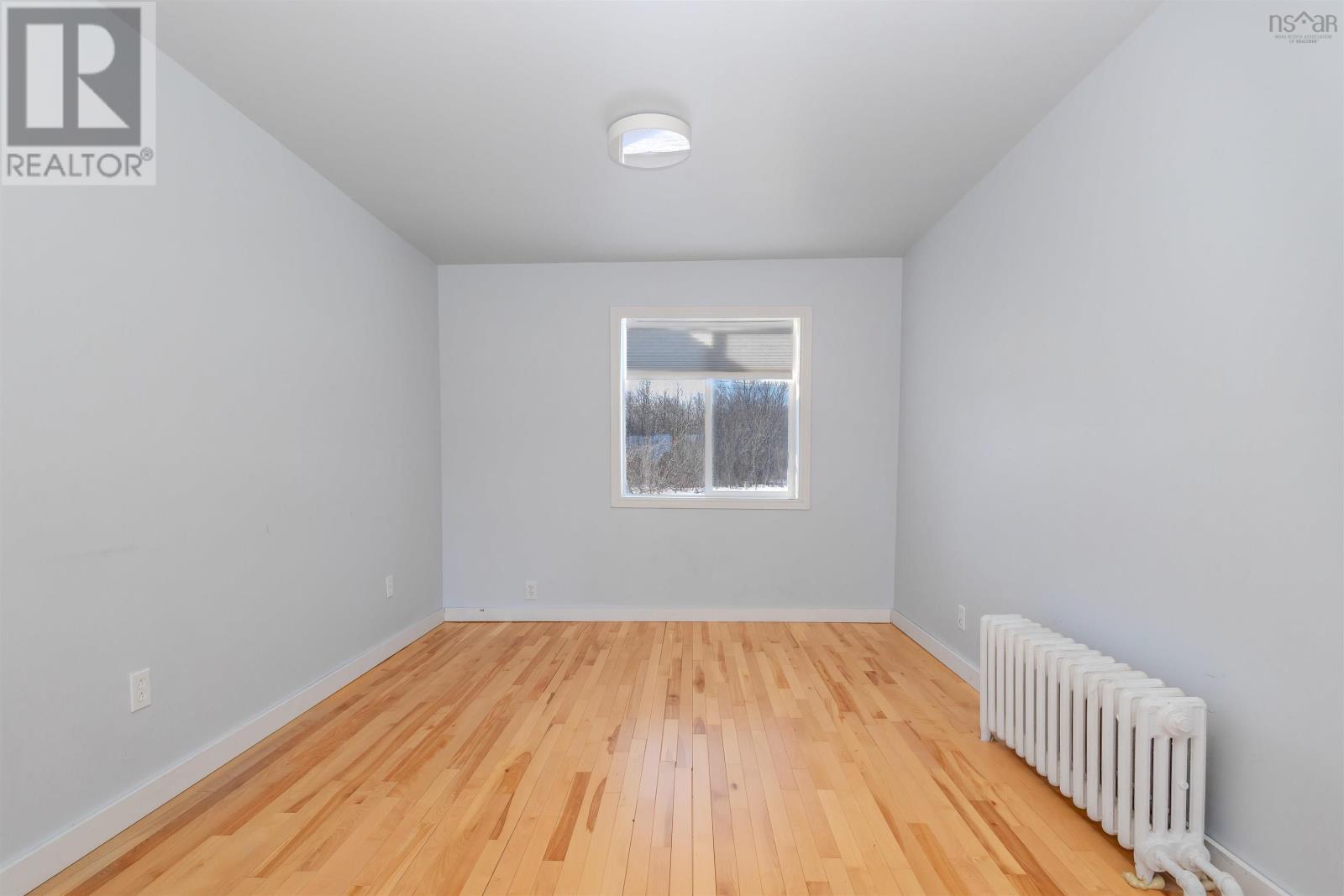 7 Cochrane Street, Glace Bay, Nova Scotia  B1A 2W5 - Photo 9 - 202604276