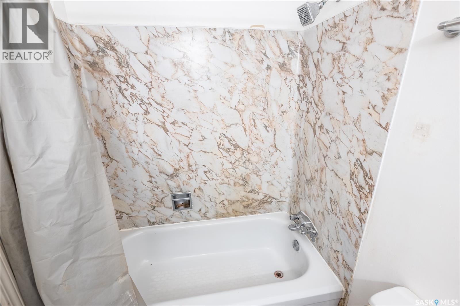 202-B 1350 Gordon Road, Moose Jaw, Saskatchewan  S6H 7R9 - Photo 12 - SK026011