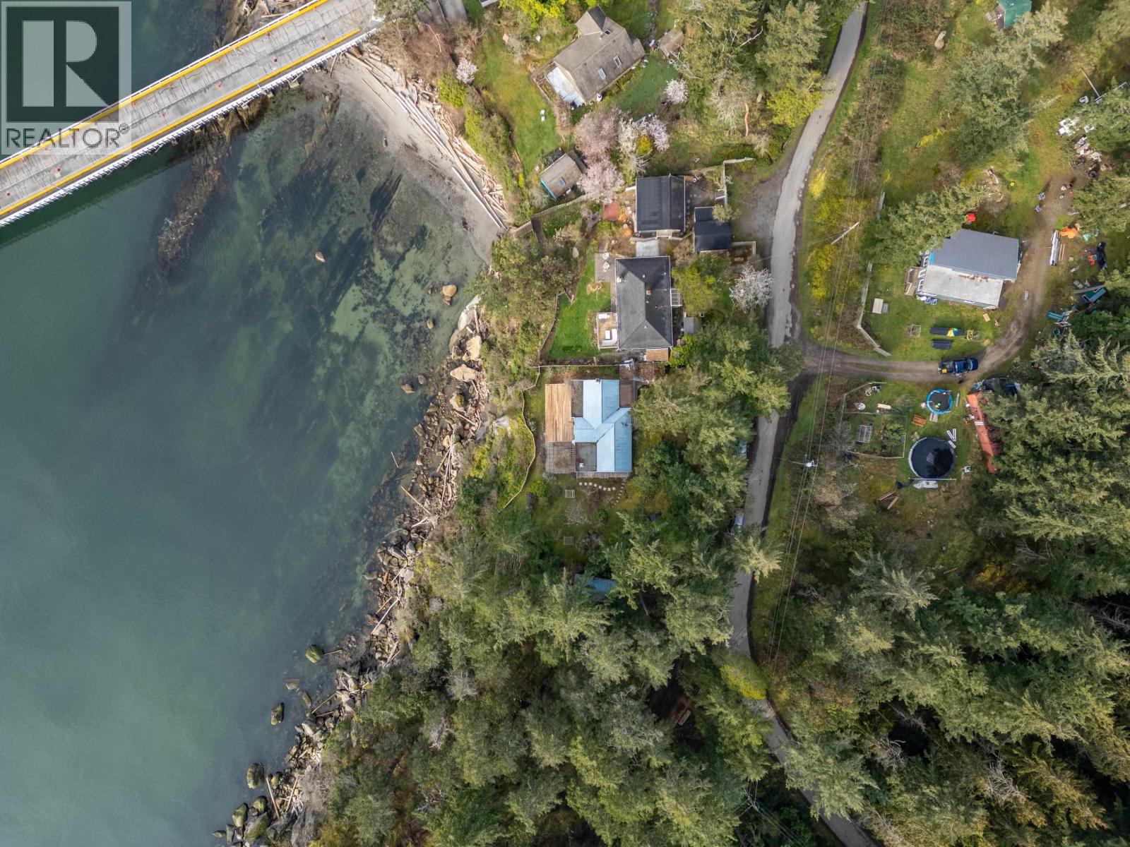 90 Gulf Drive, Galiano Island, British Columbia  V0N 1P0 - Photo 3 - R2981056