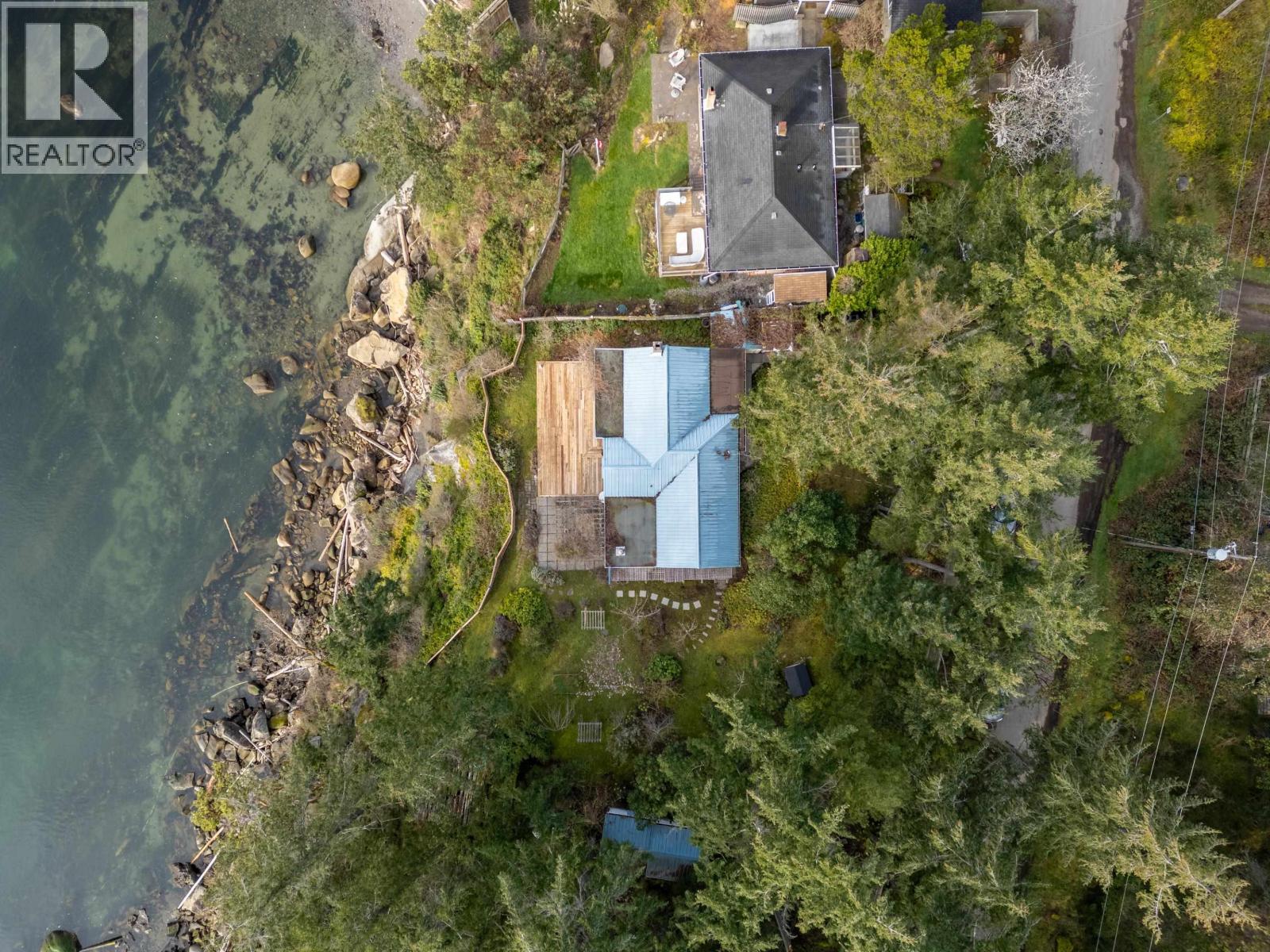 90 Gulf Drive, Galiano Island, British Columbia  V0N 1P0 - Photo 4 - R2981056