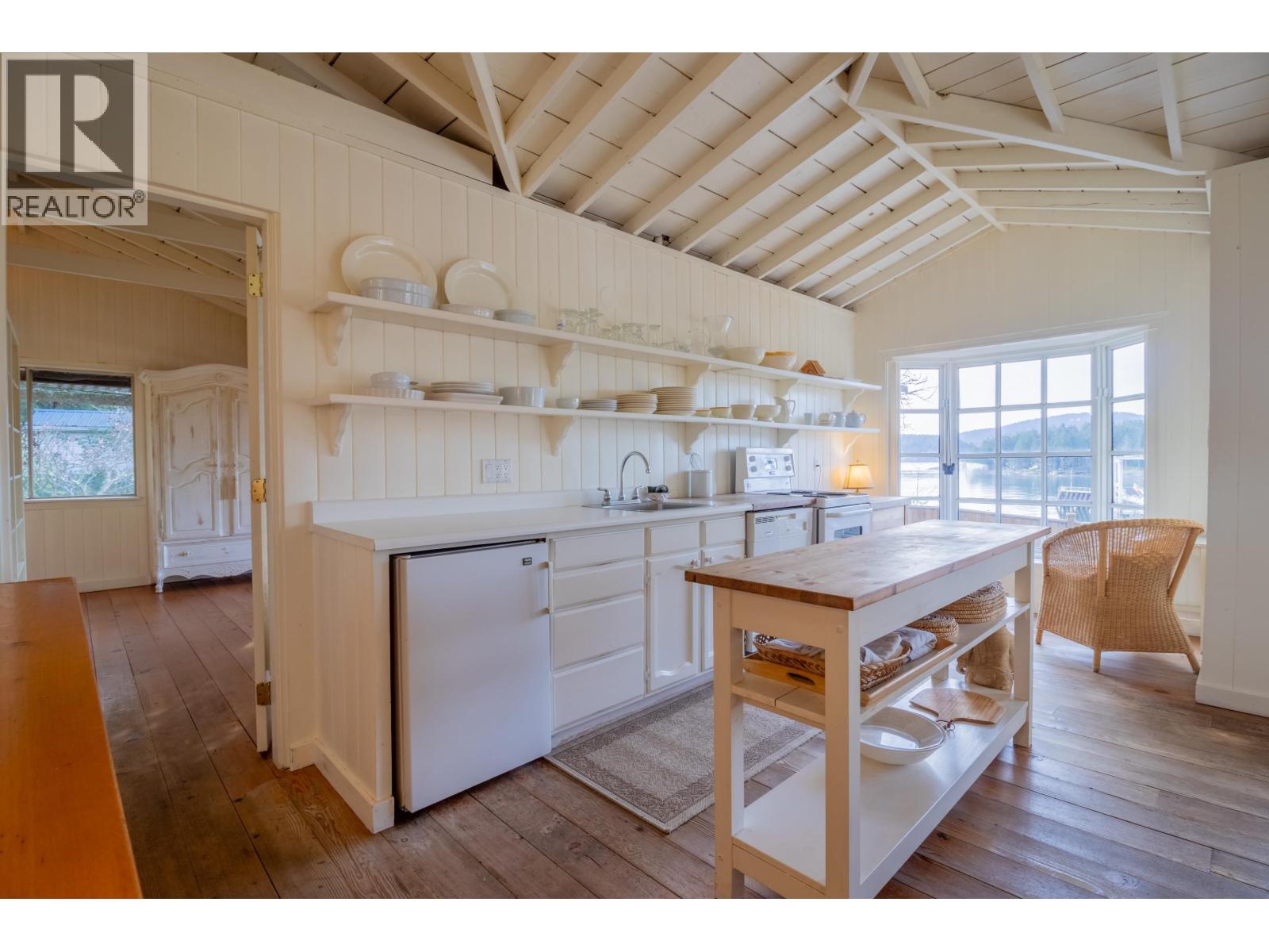 90 Gulf Drive, Galiano Island, British Columbia  V0N 1P0 - Photo 18 - R2981056