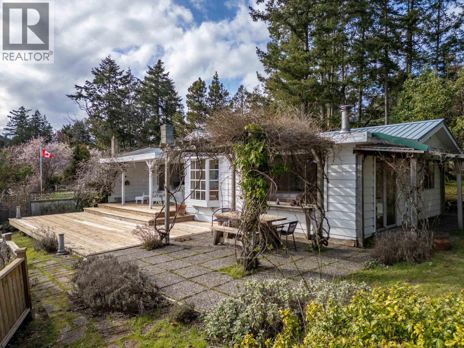 90 Gulf Drive, Galiano Island, British Columbia  V0N 1P0 - Photo 7 - R2981056