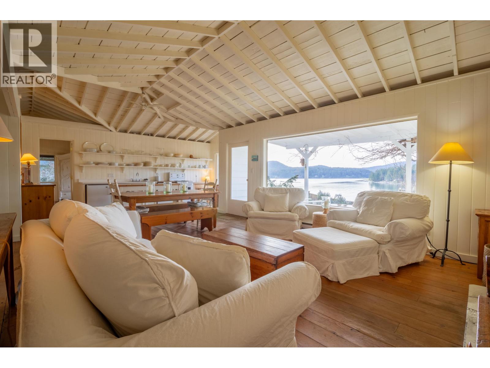 90 Gulf Drive, Galiano Island, British Columbia  V0N 1P0 - Photo 11 - R2981056