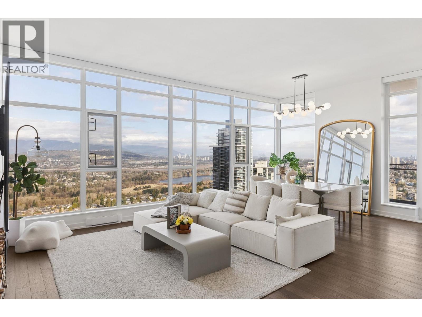 3903 4688 Kingsway, Burnaby, British Columbia  V5H 0E9 - Photo 1 - R3097982