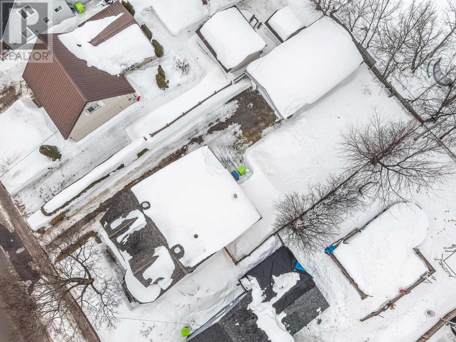 196 Macdonald Ave, Sault Ste. Marie, Ontario  P6B 1H5 - Photo 40 - SM260436