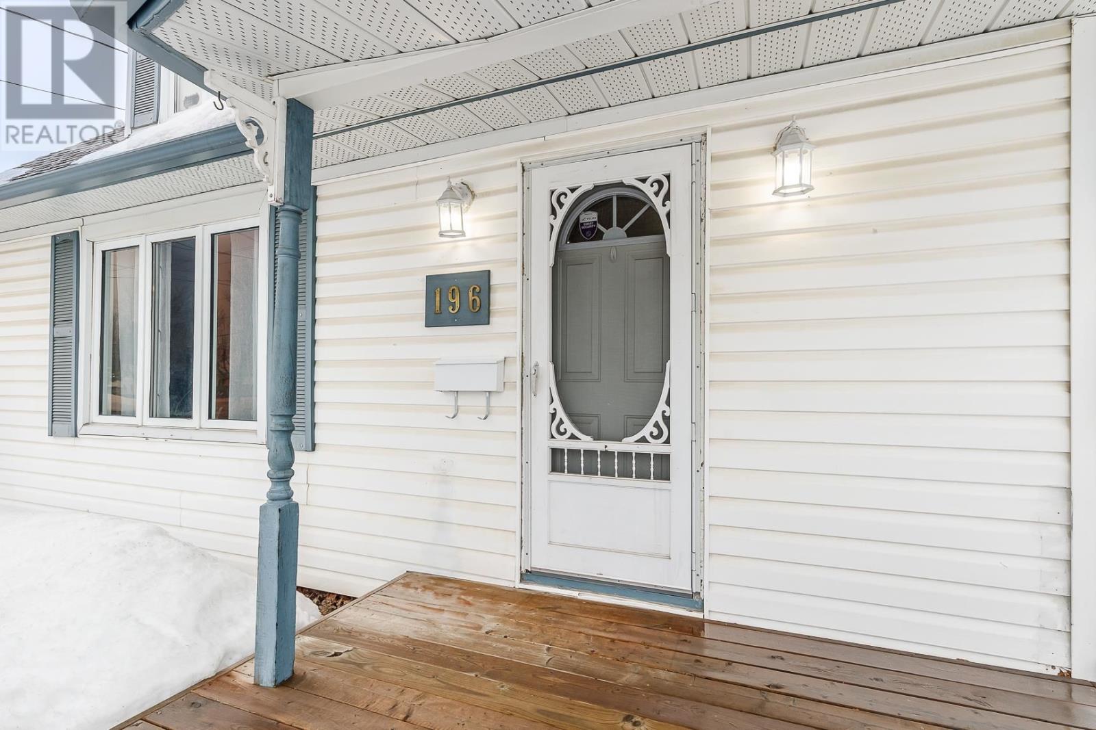 196 Macdonald Ave, Sault Ste. Marie, Ontario  P6B 1H5 - Photo 4 - SM260436