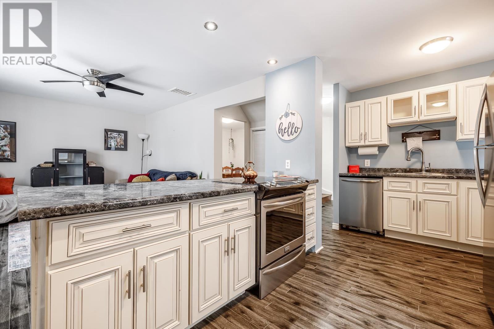 196 Macdonald Ave, Sault Ste. Marie, Ontario  P6B 1H5 - Photo 9 - SM260436