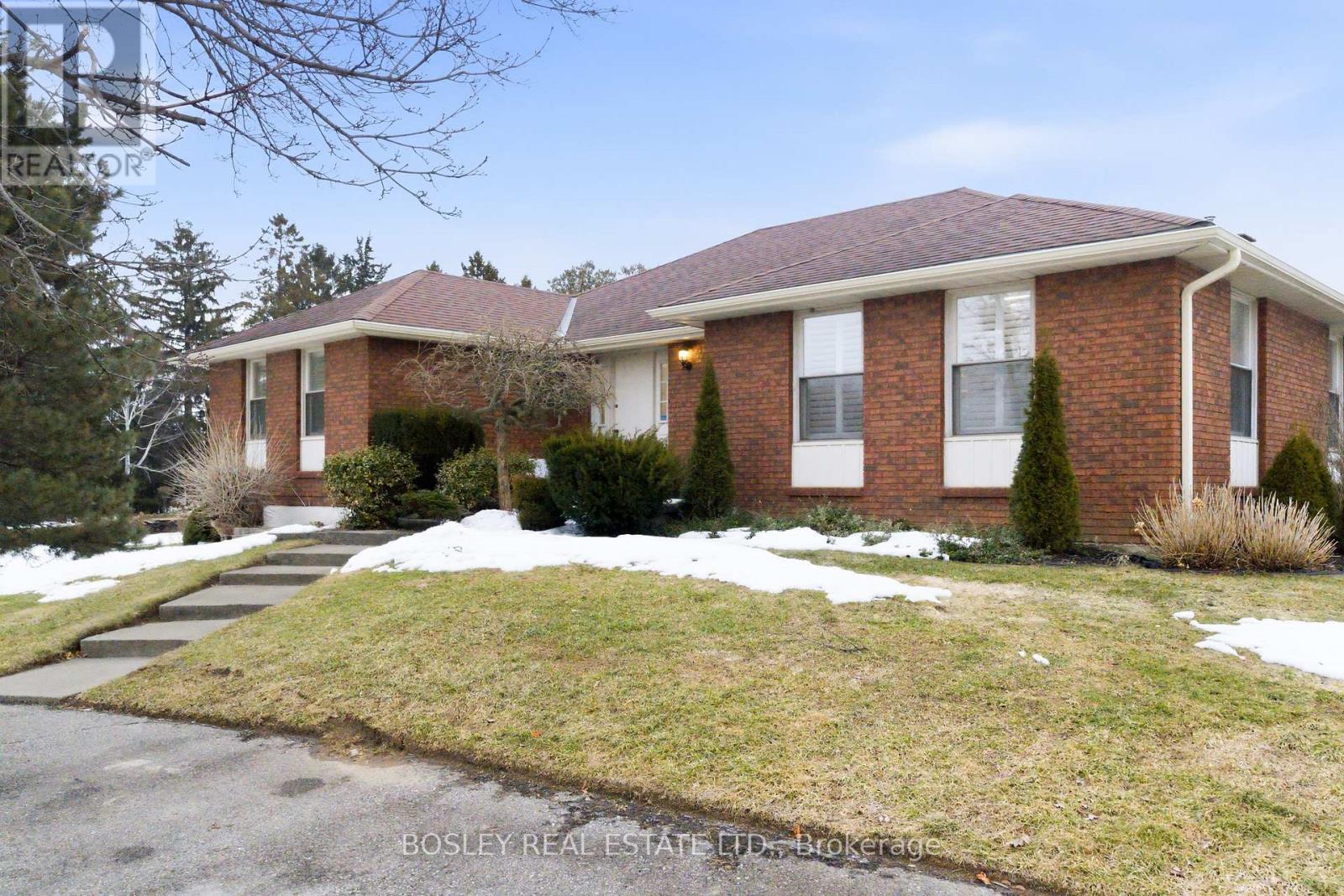 3 Pinehill Drive, Brantford, Ontario  N3T 0M5 - Photo 2 - X12863992