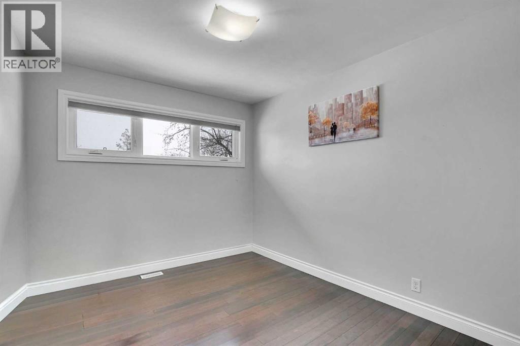 35 Meadowview Road Sw, Calgary, Alberta  T2V 1W1 - Photo 8 - A2291651