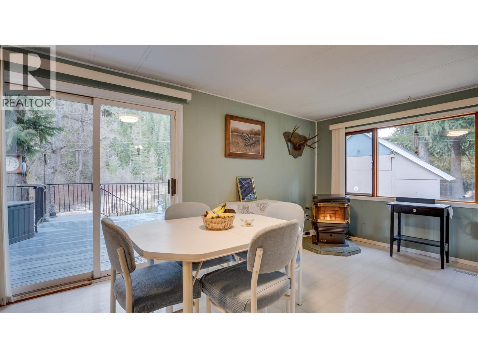 630 Enderby Mabel Lake Road, Enderby, British Columbia  V4Y 4K7 - Photo 10 - 10378814