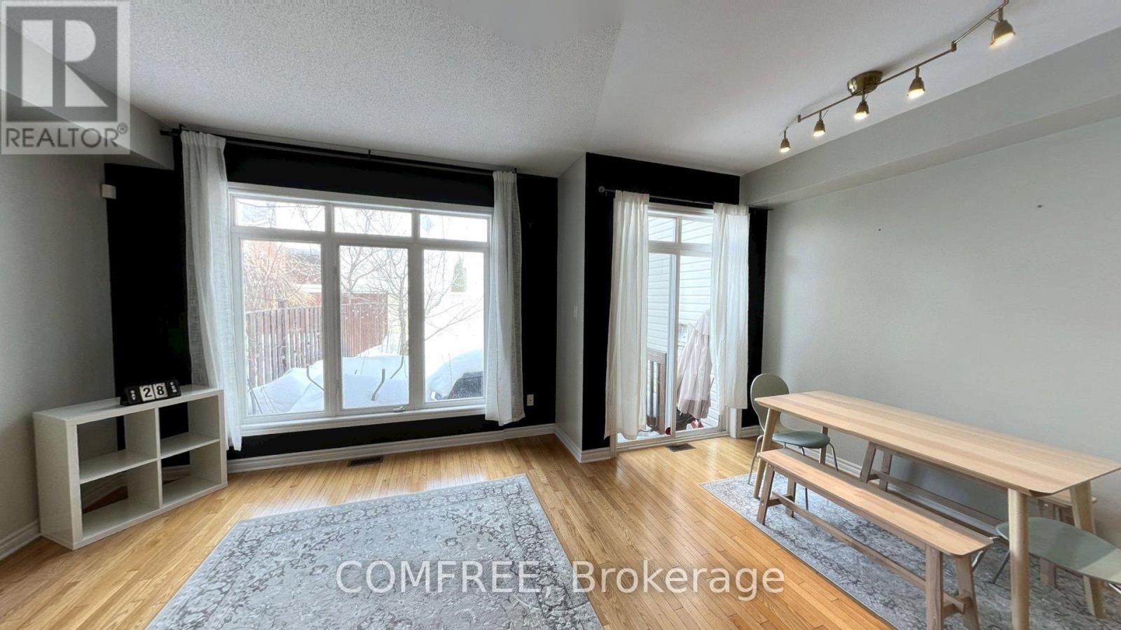 294 Waymark Crescent, Ottawa, Ontario  K2M 0A5 - Photo 10 - X12868738