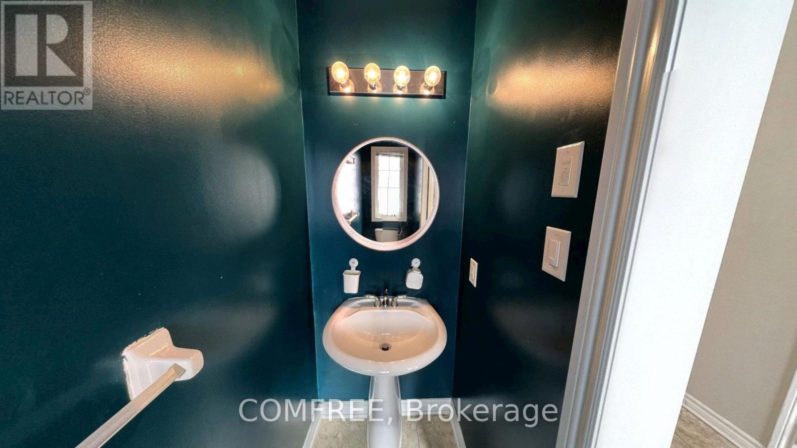 294 Waymark Crescent, Ottawa, Ontario  K2M 0A5 - Photo 5 - X12868738