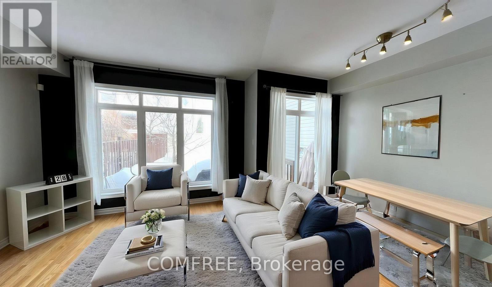 294 Waymark Crescent, Ottawa, Ontario  K2M 0A5 - Photo 9 - X12868738