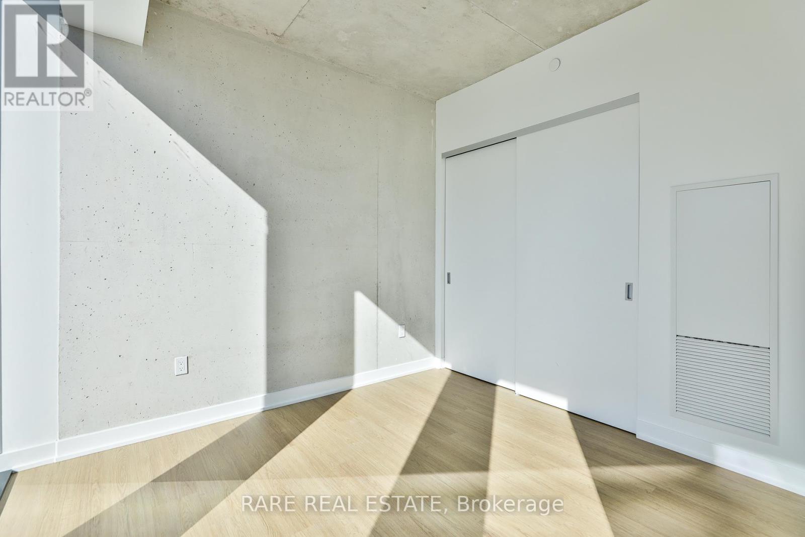 284 King Street, Toronto, Ontario  M5A 1K4 - Photo 17 - C12868784