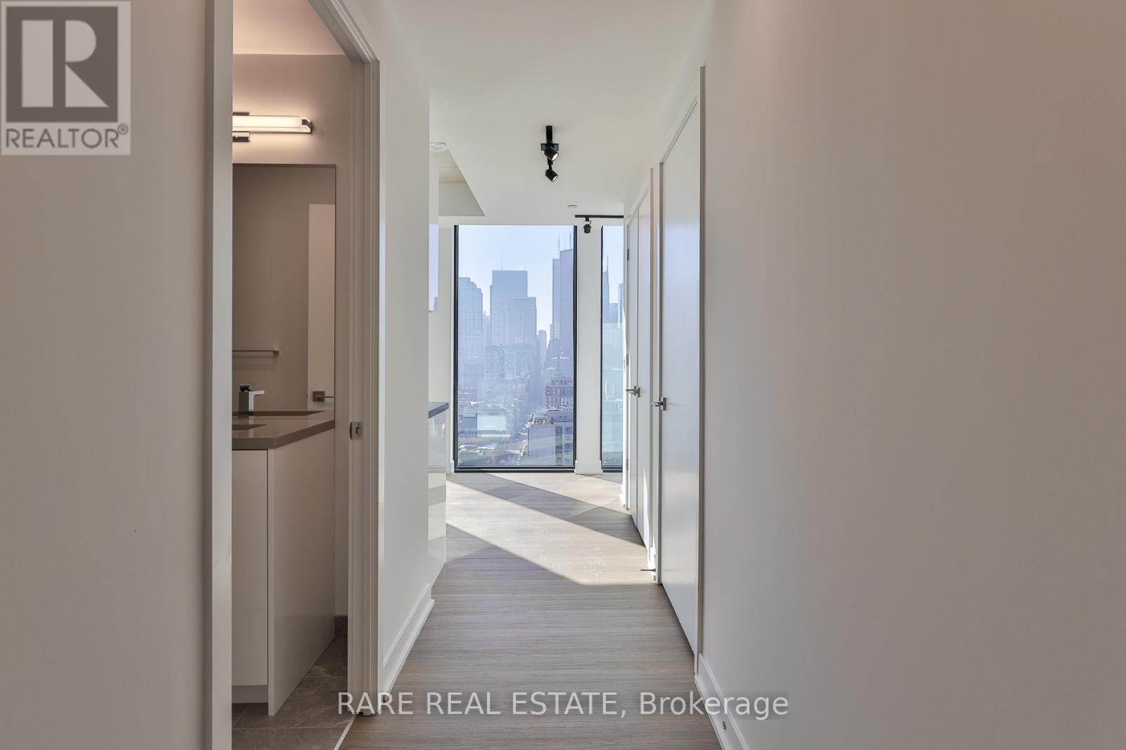 284 King Street, Toronto, Ontario  M5A 1K4 - Photo 2 - C12868784