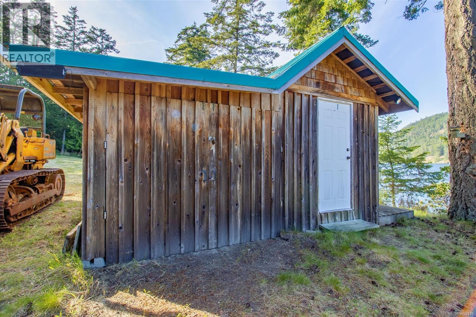6903 Shark Rd, Pender Island, British Columbia  V0N 2M2 - Photo 23 - 1028476