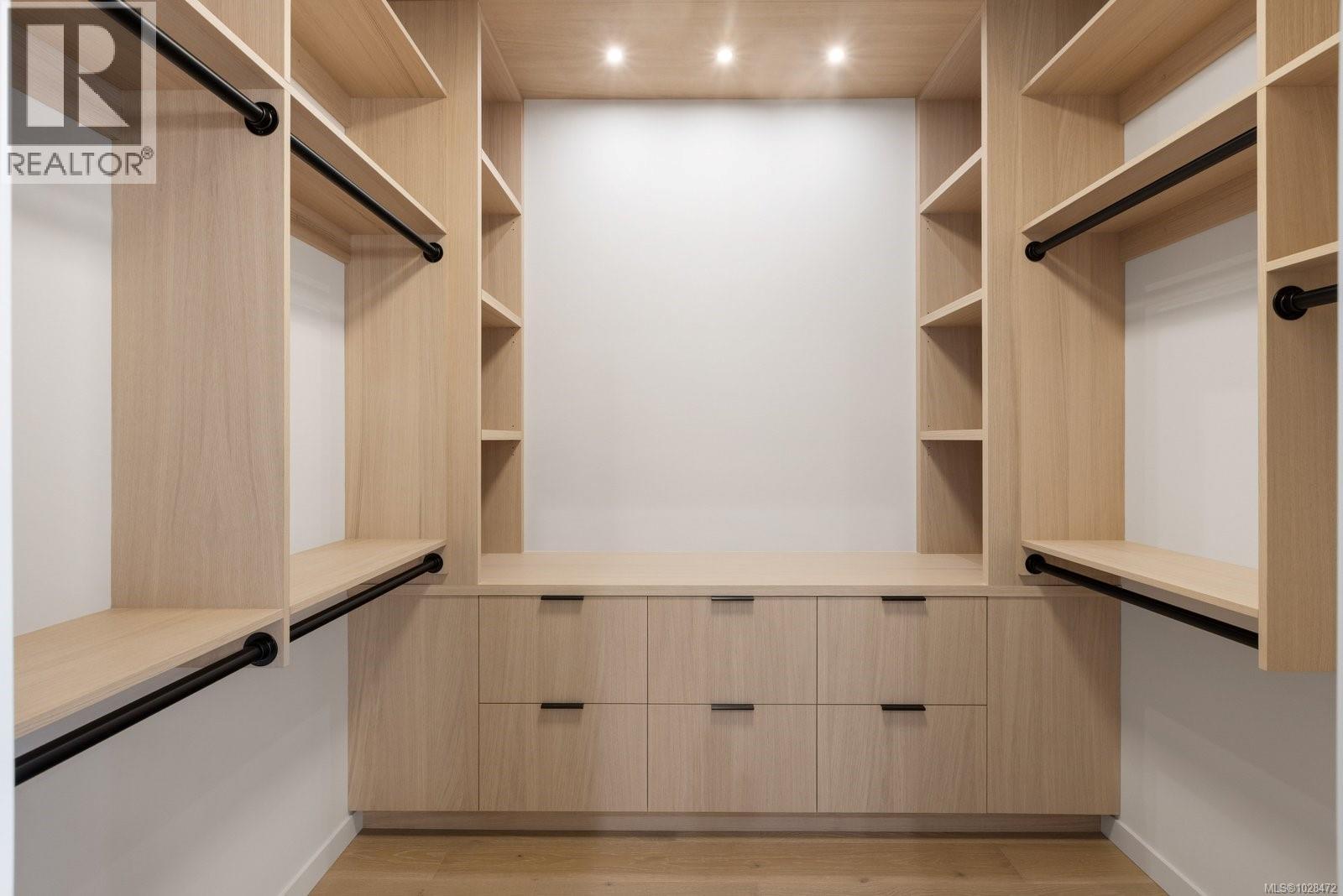 11392 Chalet Rd, North Saanich, British Columbia  V8L 5L9 - Photo 29 - 1028472