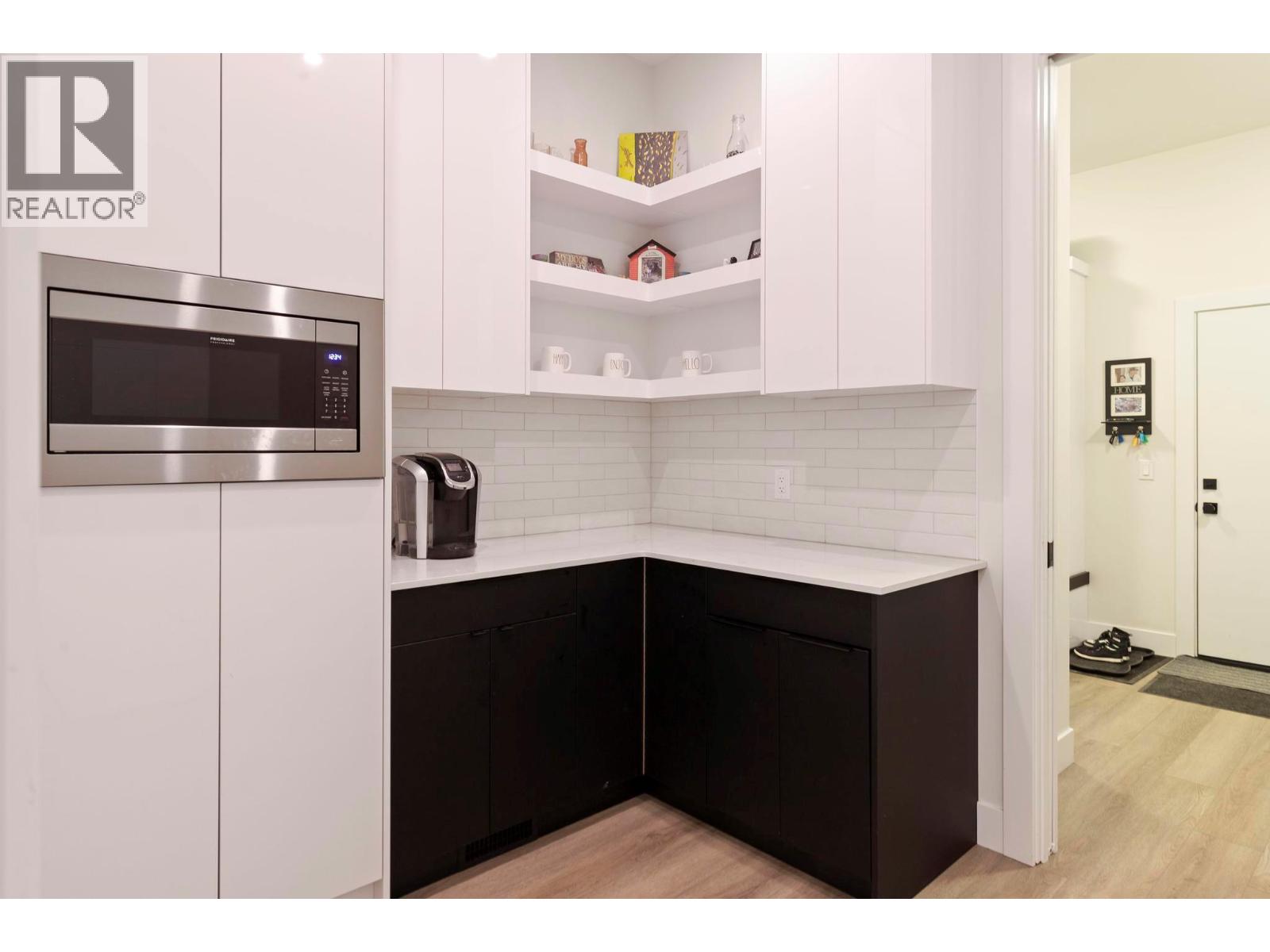 10245 Beacon Hill Drive, Lake Country, British Columbia  V4V 0A9 - Photo 13 - 10377969