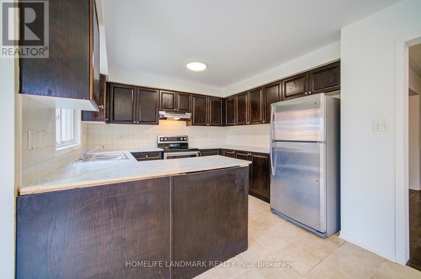 1842 Esterbrook Drive, Oshawa, Ontario  L1K 0N3 - Photo 9 - E12868792