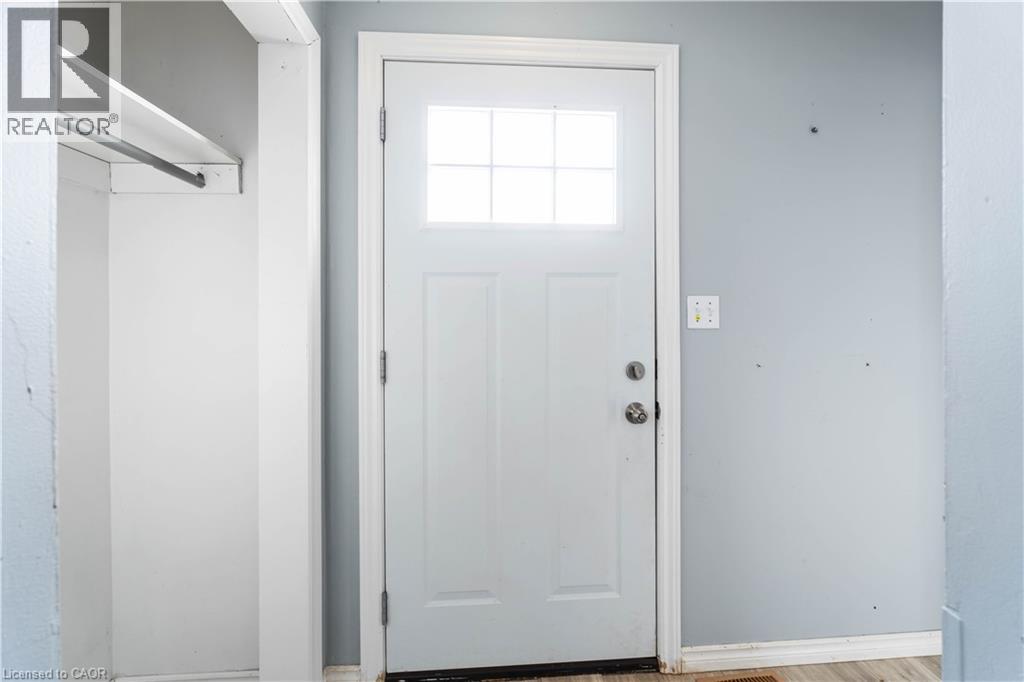 549 Lakeview Road, Fort Erie, Ontario  L2A 4W5 - Photo 4 - 40811282