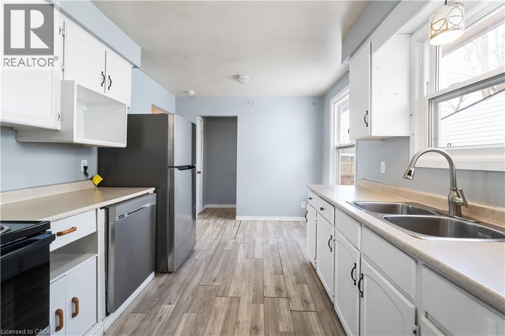 549 Lakeview Road, Fort Erie, Ontario  L2A 4W5 - Photo 8 - 40811282