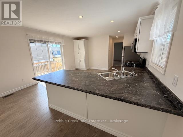 7 Lookout Lane N, Ashfield-Colborne-Wawanosh, Ontario  N7A 0B6 - Photo 8 - X12868822