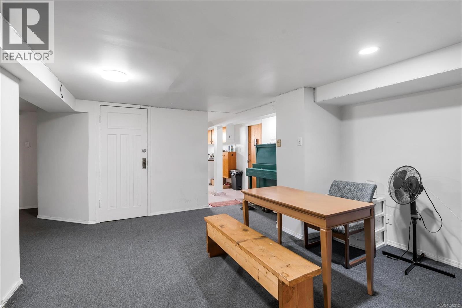 2652 Blackwood St, Victoria, British Columbia  V8T 3W3 - Photo 35 - 1028212