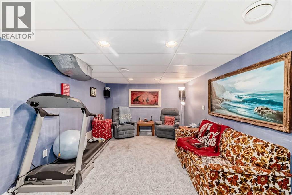 107 Hawkmount Heights Nw, Calgary, Alberta  T3G 3S5 - Photo 35 - A2290848