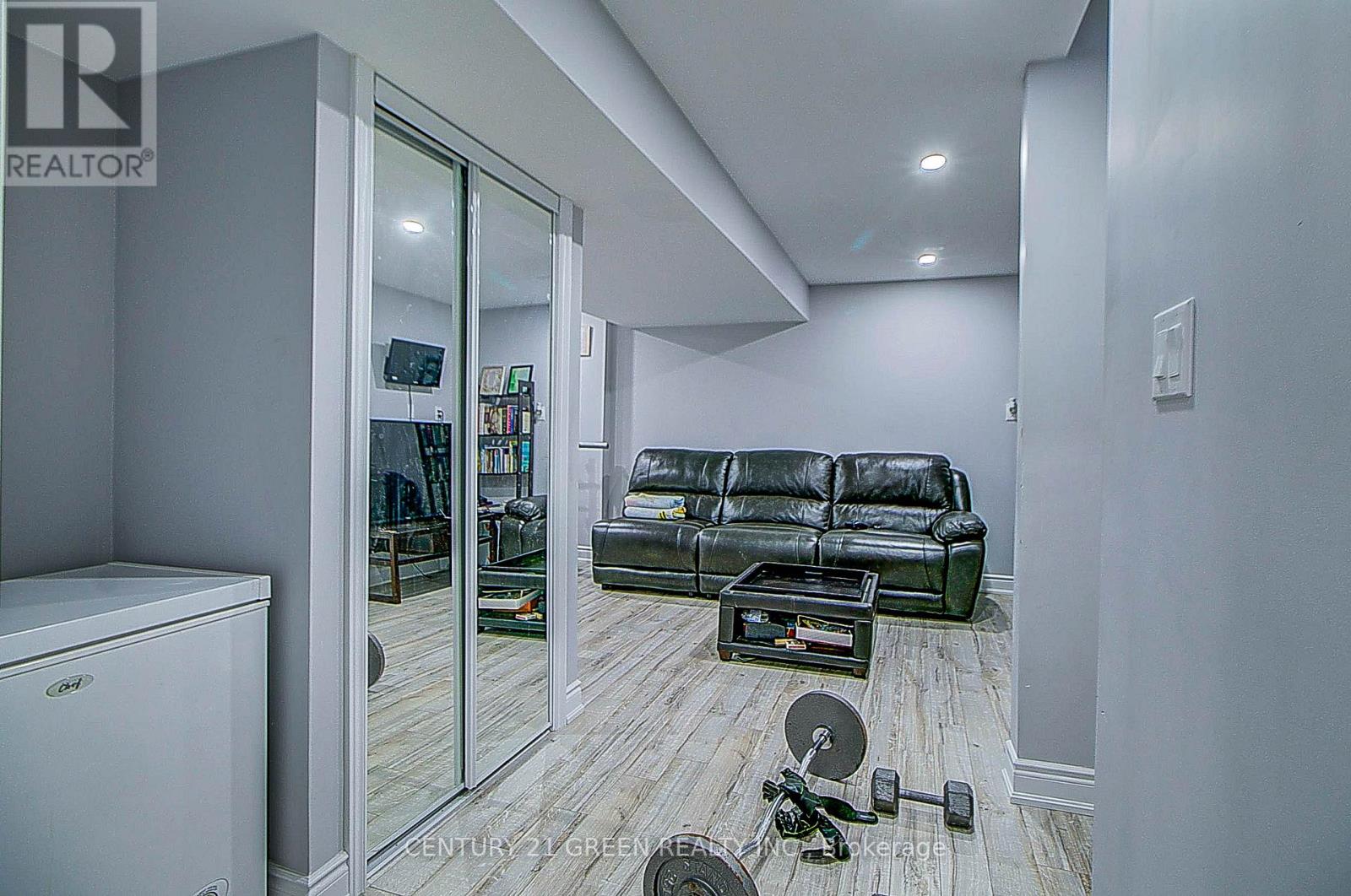 73 Wandering Glider Trail, Bradford West Gwillimbury, Ontario  L3Z 2A5 - Photo 49 - N12868746