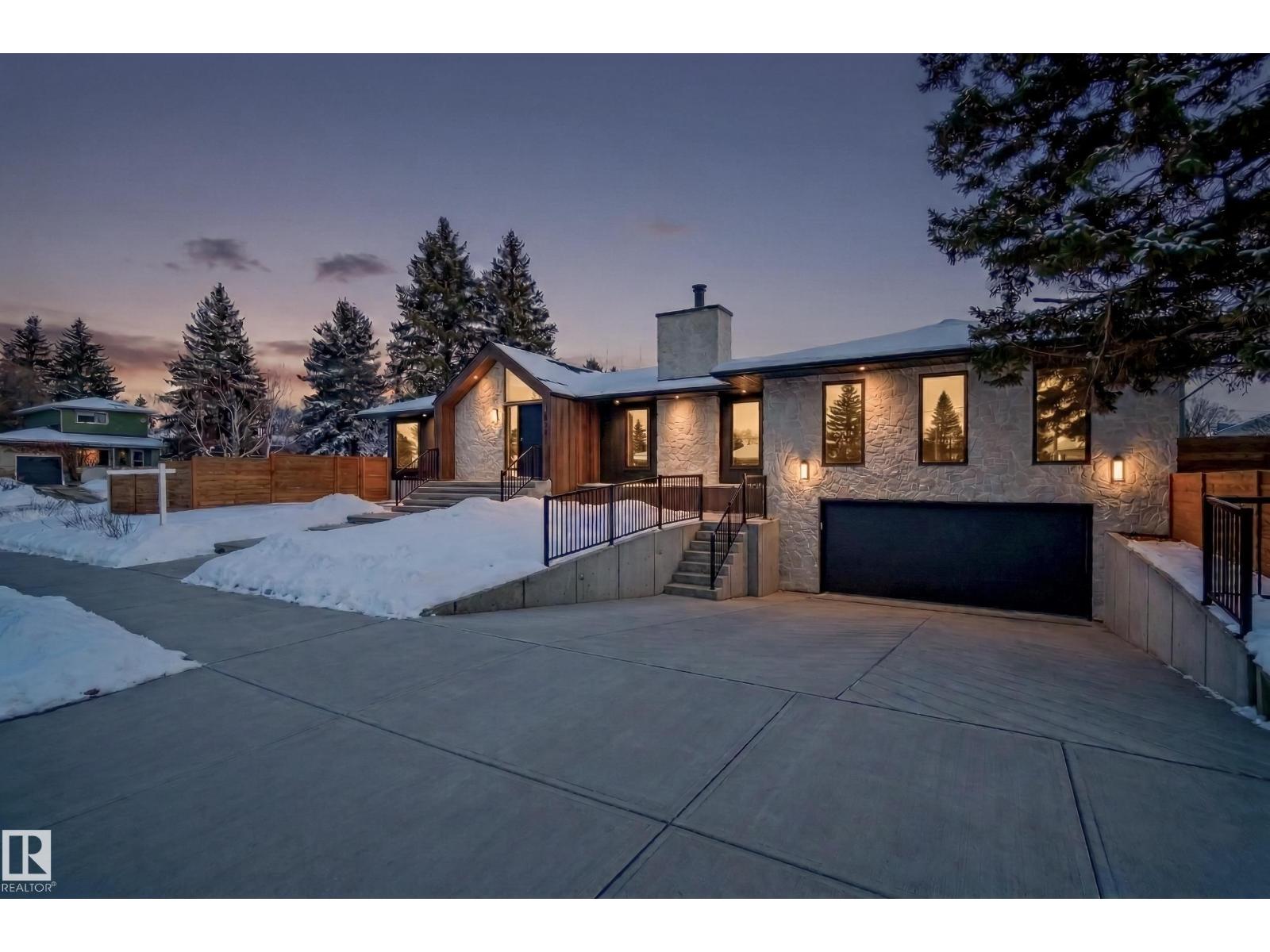 14313 90A AV NW, edmonton, Alberta