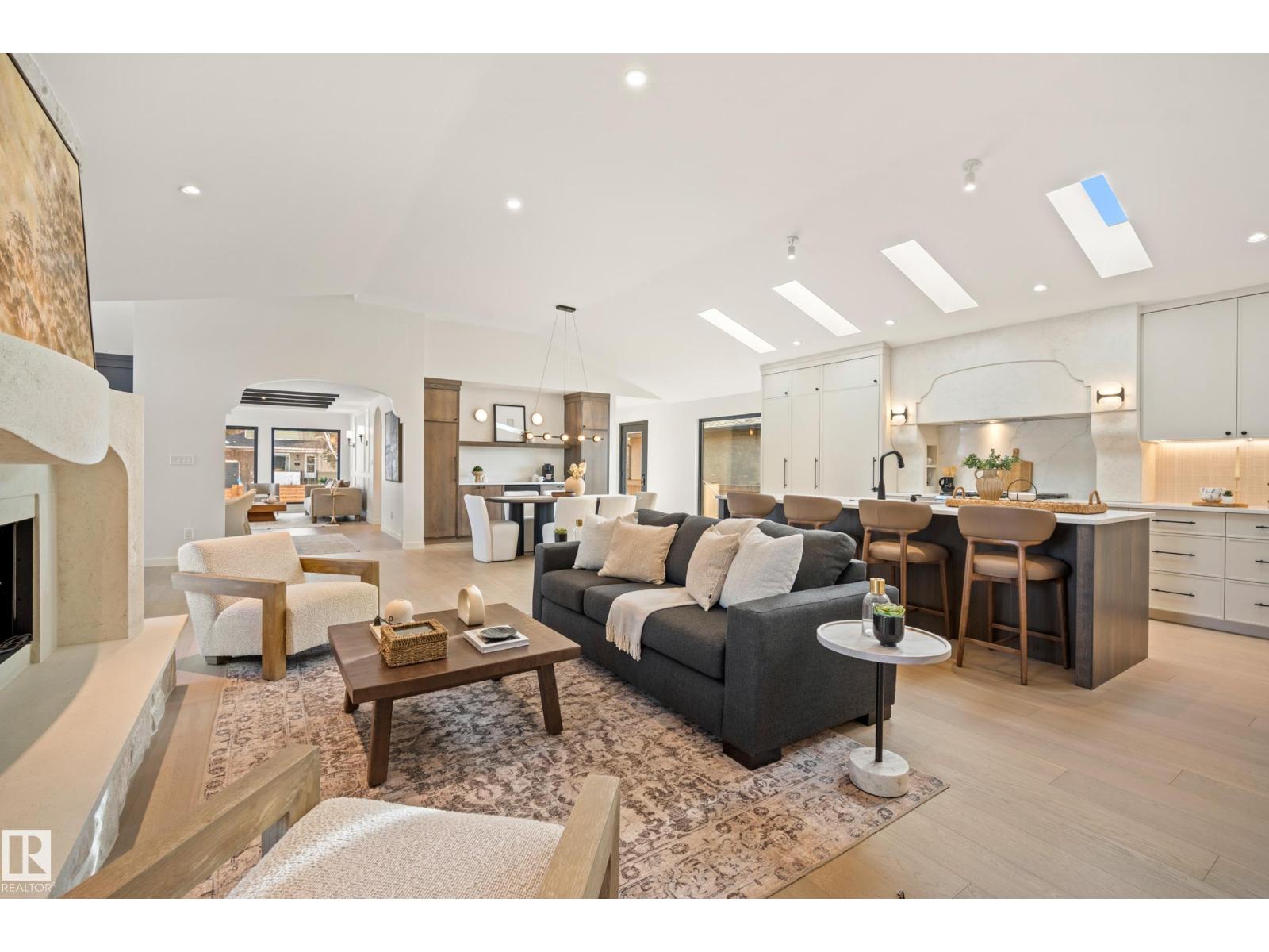 14313 90a Av Nw, Edmonton, Alberta  T5R 4X7 - Photo 5 - E4476784