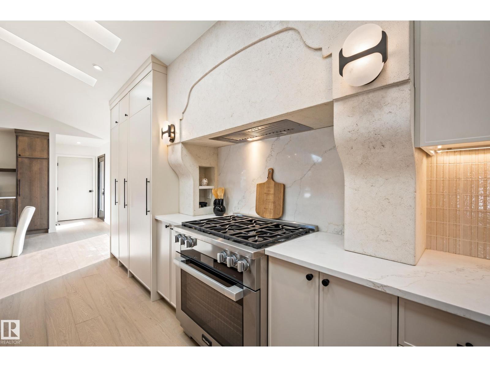 14313 90a Av Nw, Edmonton, Alberta  T5R 4X7 - Photo 12 - E4476784