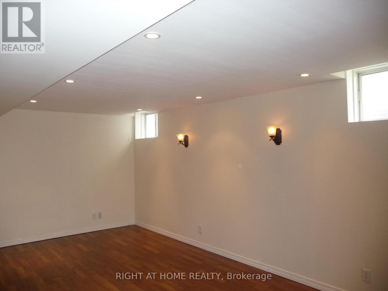 134 Dean Avenue, Barrie, Ontario  L4N 0V6 - Photo 15 - S12868800