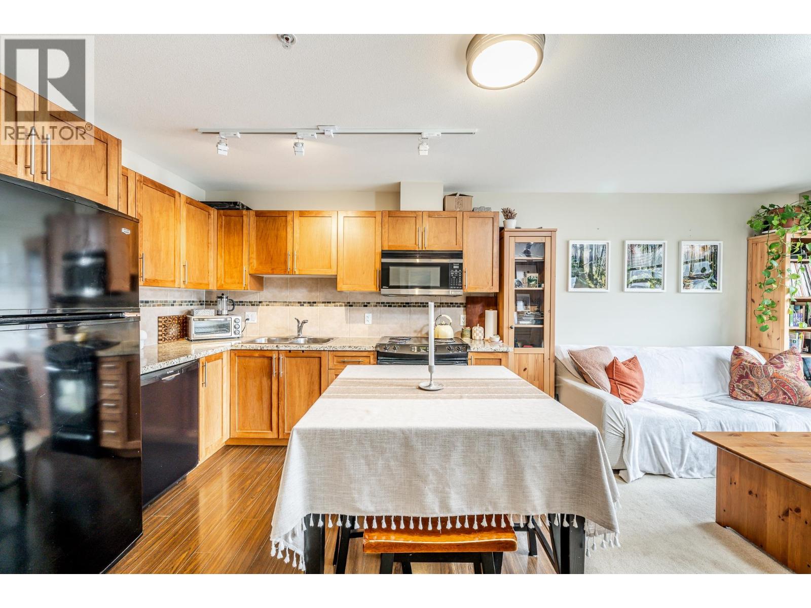 421 1211 Village Green Way, Squamish, British Columbia  V8B 0R7 - Photo 6 - R3097197