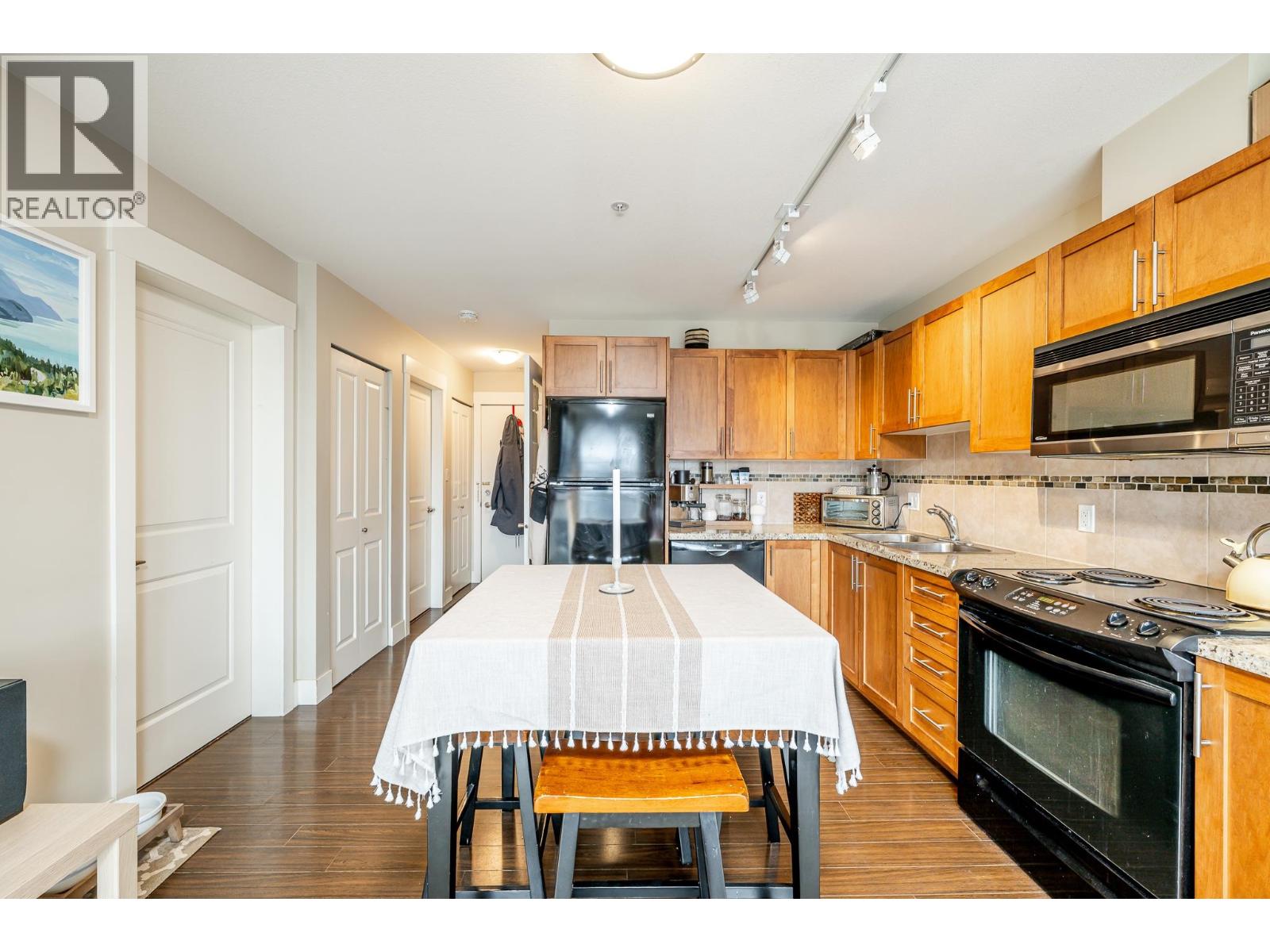 421 1211 Village Green Way, Squamish, British Columbia  V8B 0R7 - Photo 9 - R3097197