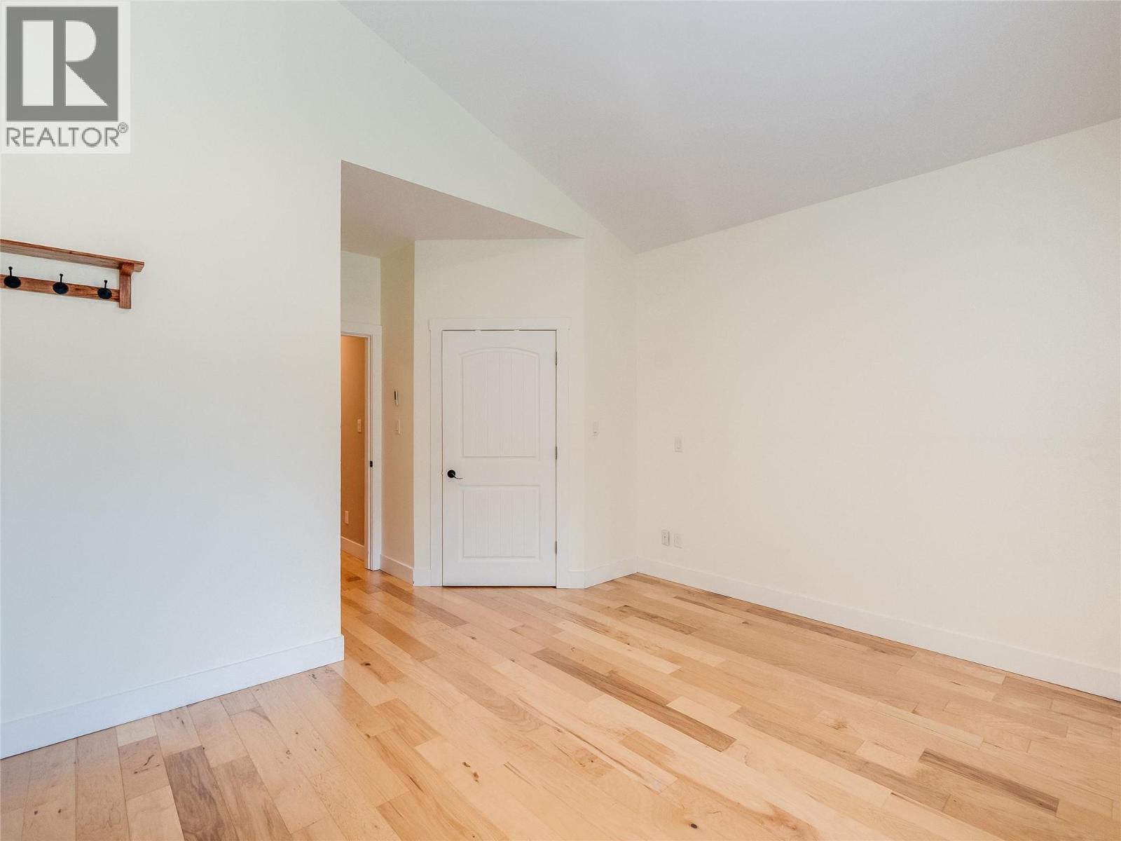 892 Waterloo Road, Castlegar, British Columbia  V1N 4K8 - Photo 27 - 10378764