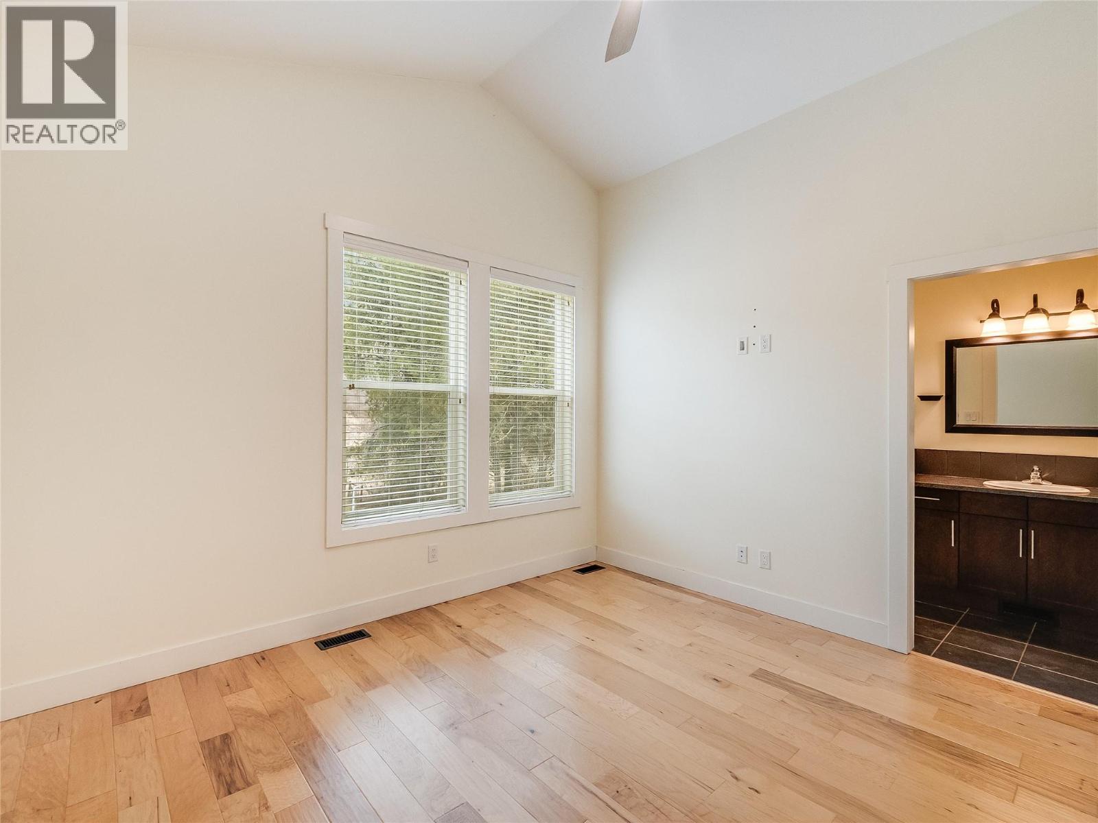 892 Waterloo Road, Castlegar, British Columbia  V1N 4K8 - Photo 25 - 10378764