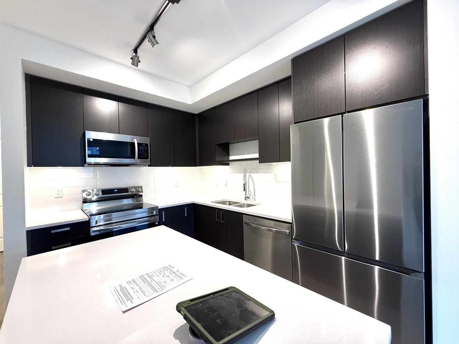 215 1573 85 Avenue, Surrey, British Columbia  V4N 6W6 - Photo 4 - R3098486