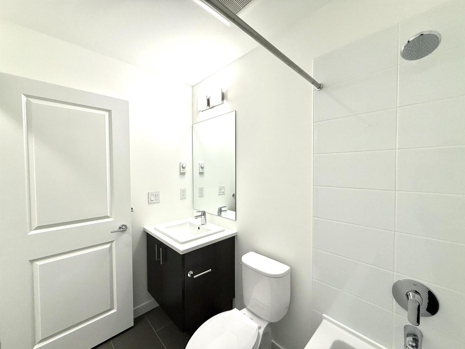 215 1573 85 Avenue, Surrey, British Columbia  V4N 6W6 - Photo 8 - R3098486