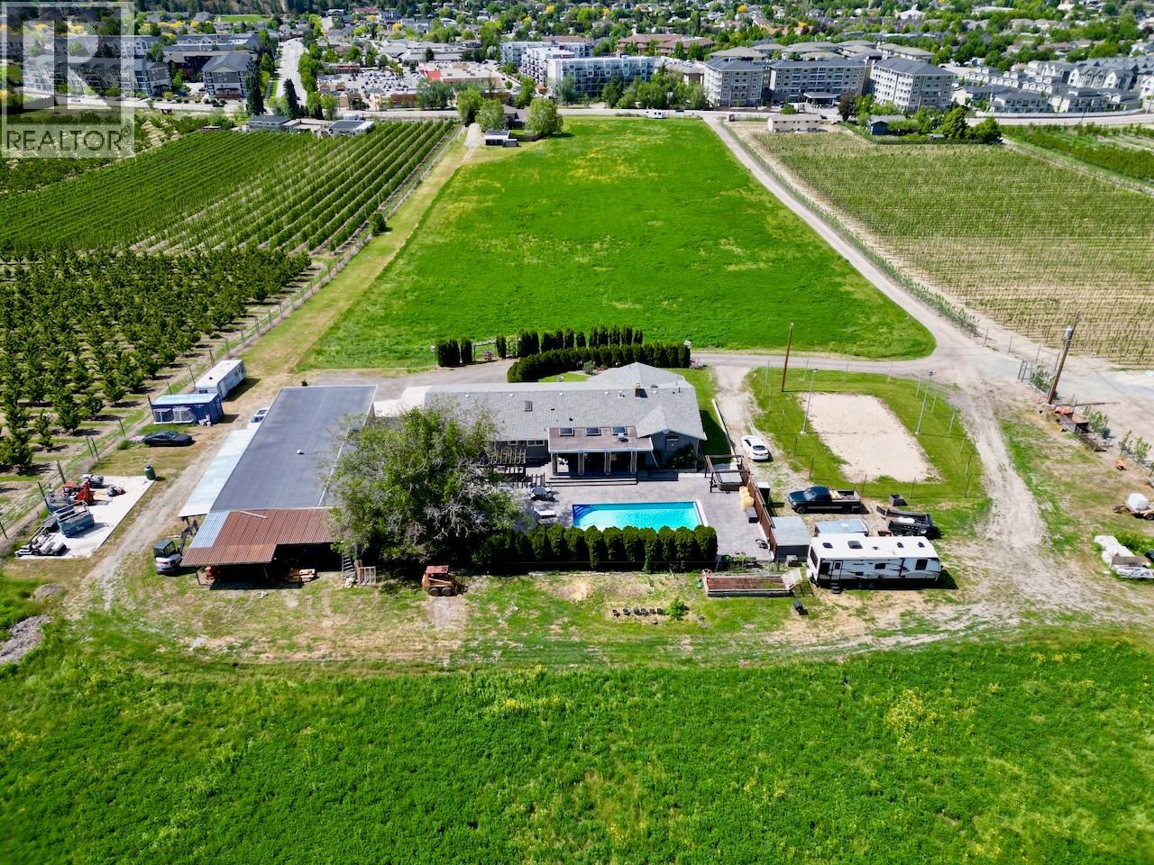 371 Valley Road Unit# 1-3, Kelowna, British Columbia