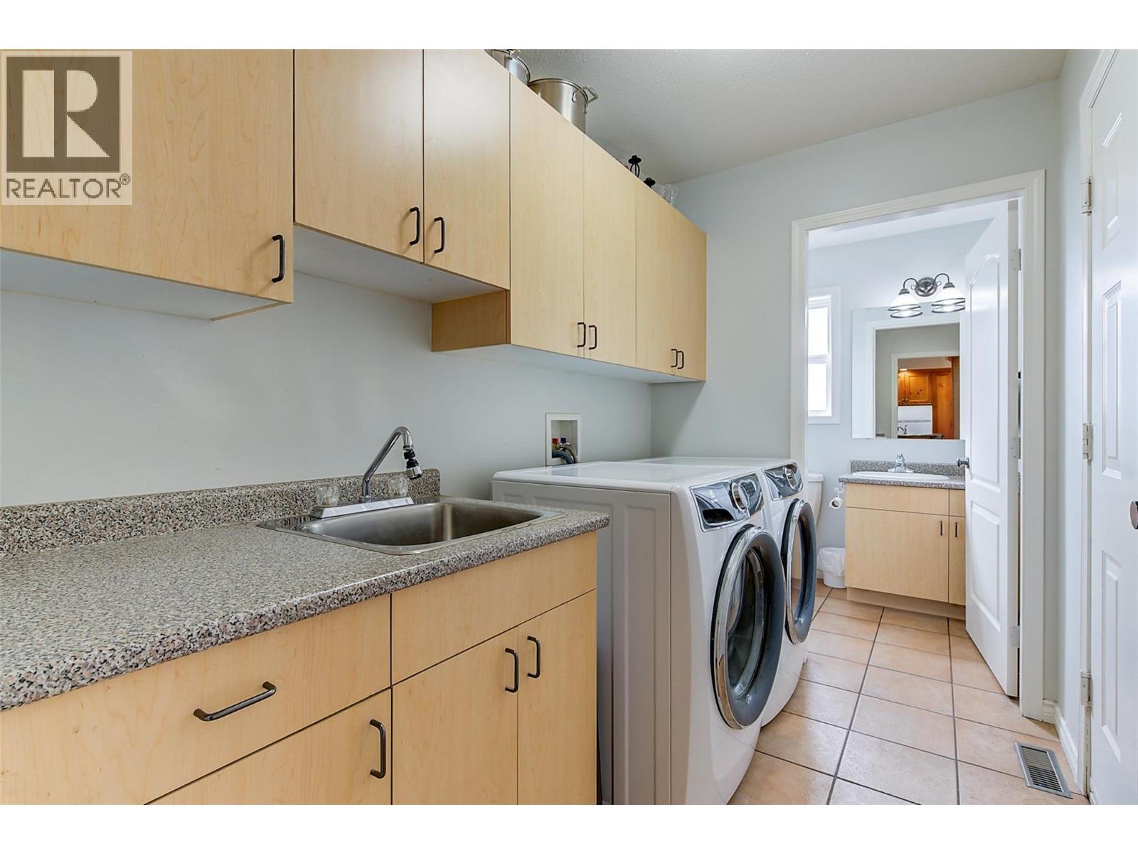 371 Valley Road Unit# 1-3, Kelowna, British Columbia  V1V 2E5 - Photo 59 - 10376554