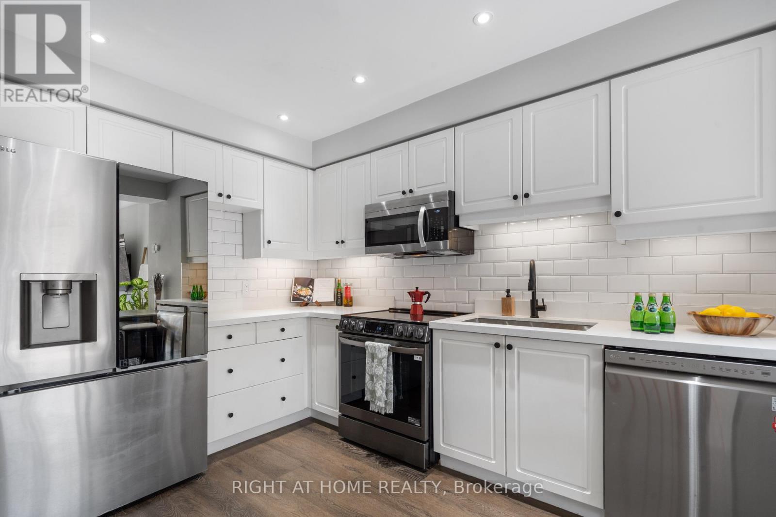 41 - 2088 Leanne Boulevard, Mississauga, Ontario  L5K 2S7 - Photo 5 - W12868794