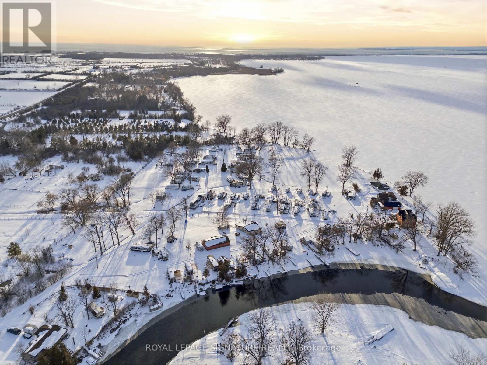 52 Sunset Lagoon Drive, Prince Edward County, Ontario  K0K 1T0 - Photo 2 - X12868754